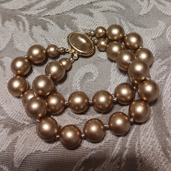 Vintage Jewelry - ⚜️ Stunning RARE Vintage Rich Champagne Gold Double Strand Pearl Bracele…